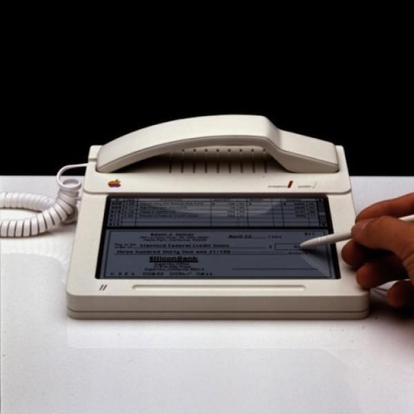 iPhone 1983